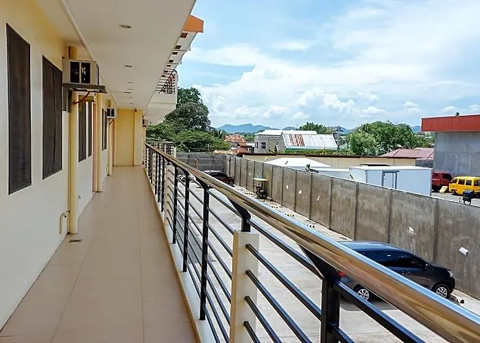 Maple Residences Cebu 2*